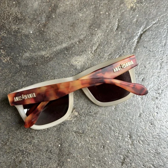 Vivienne Westwood Anglomania Sunglasses w/ Matte Frost frames & Tortoise Arms - Picture 9 of 10